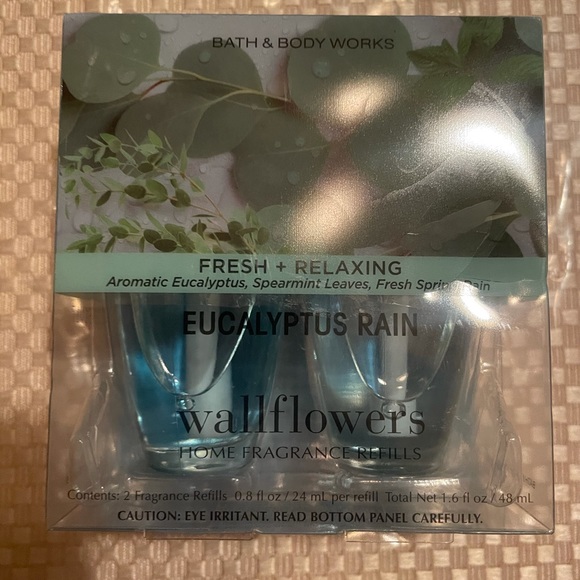 NWT Bath & Body Works Eucalyptus Rain Wallflowers Refills 0.8oz - 2 pack - - Picture 2 of 5